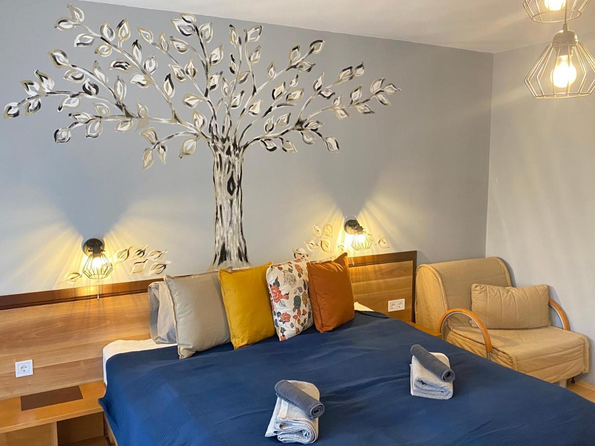 Tuenderpart Apartment Eger Bagian luar foto